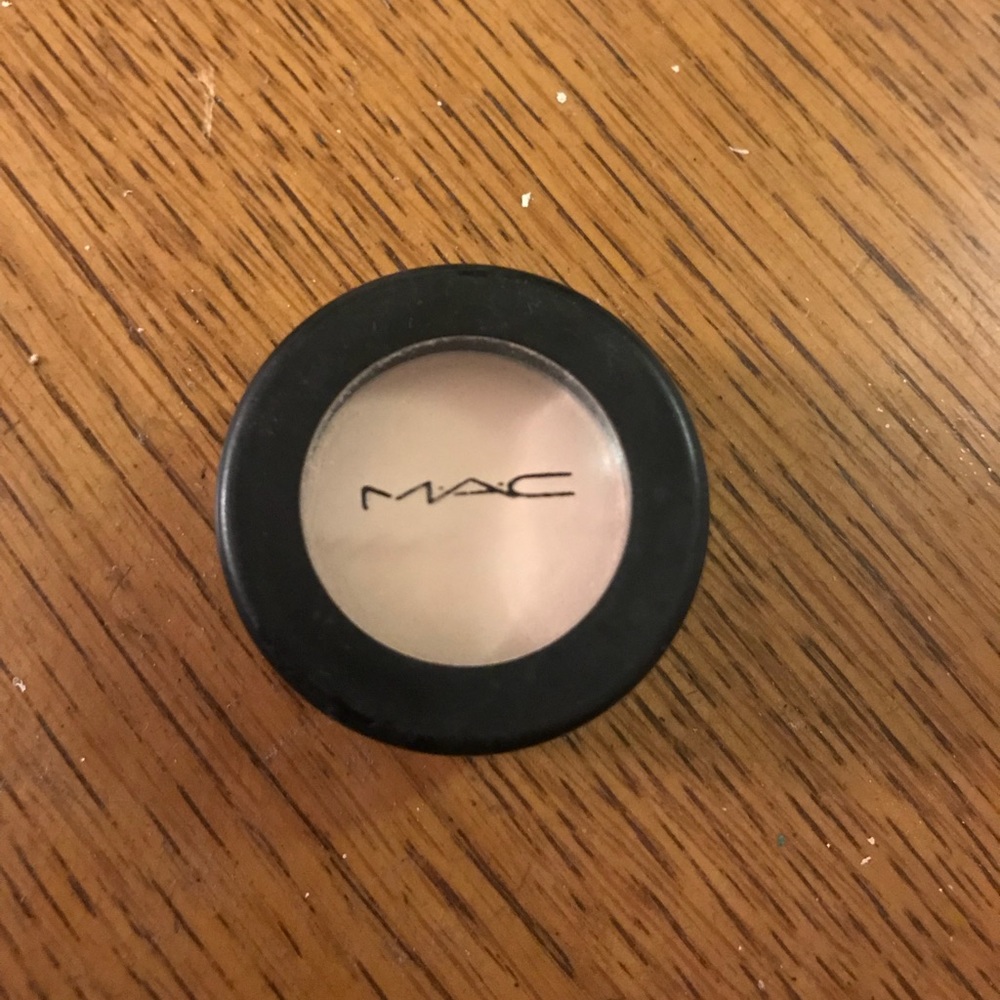 never used MAC single eyeshadow
